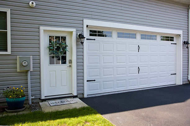24/7 Emergency Garage Door Panel Replacement experts in Davisboro, GA